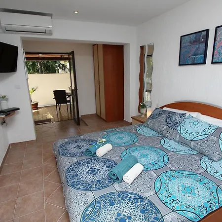 Sea Apartman *